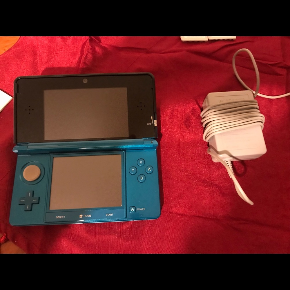 Nintendo 3ds - Picture 4 of 8